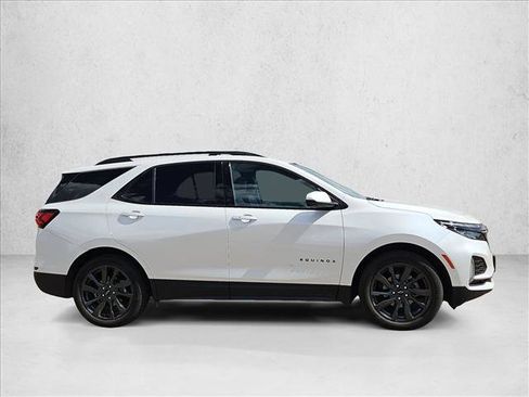 Used 2024 Chevrolet Equinox RS w/ RS Leather Package image 4