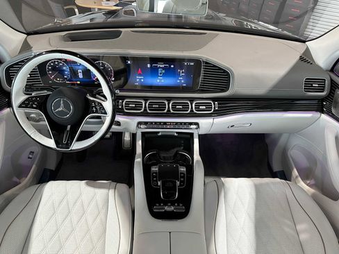 New 2025 Mercedes-Benz Maybach GLS 600 4MATIC image 24