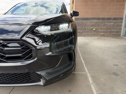 Used 2024 Honda HR-V Sport image 11