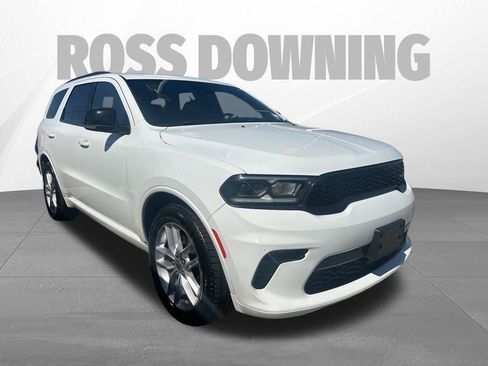Used 2023 Dodge Durango GT image 3