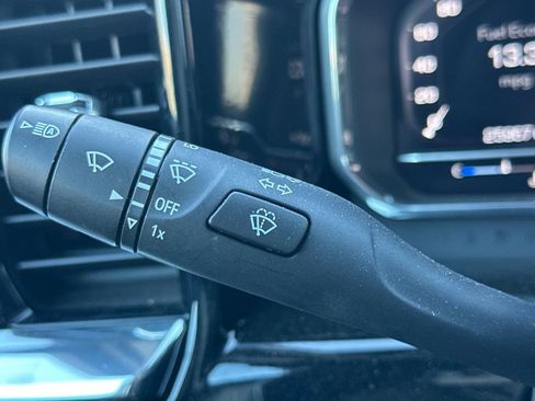 Used 2024 GMC Sierra 1500 Elevation image 37