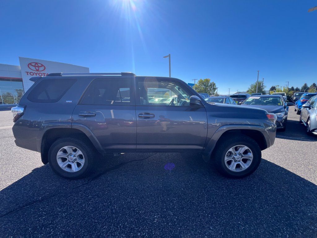 Used 2023 Toyota 4Runner SR5 AWD/4WD image 2
