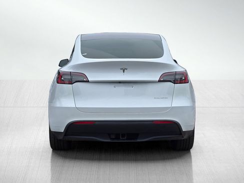 Used 2023 Tesla Model Y Long Range AWD/4WD image 6