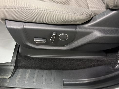 Used 2018 Ford F150 XLT w/ Equipment Group 302A Luxury image 13