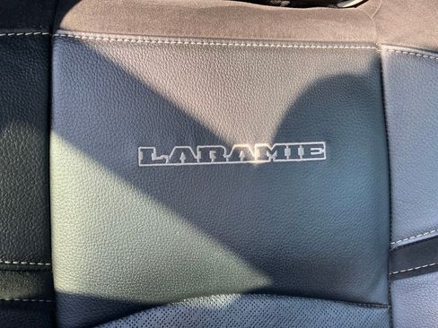 Used 2019 RAM 2500 Laramie AWD/4WD image 17