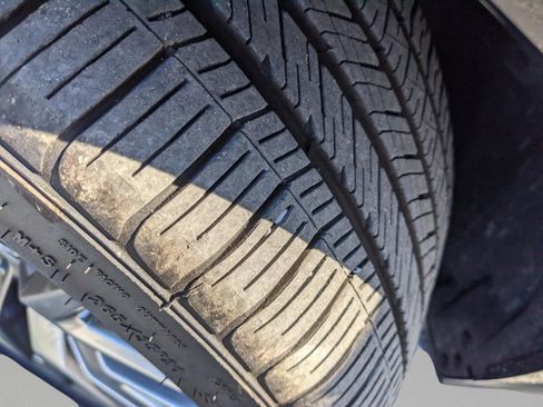 Used 2025 Ford Mustang GT Premium image 11