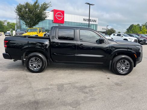 Used 2026 Nissan Frontier SV w/ All-Weather Content Package AWD/4WD image 7