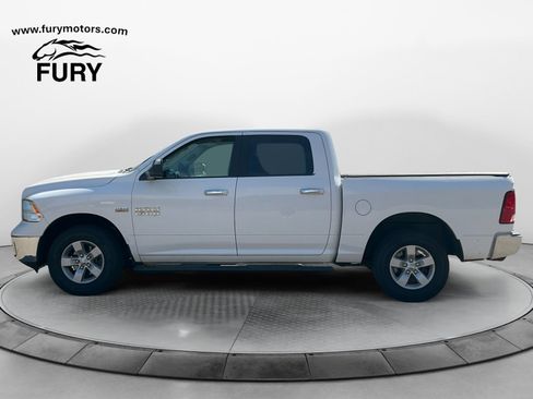 Used 2018 RAM 1500 Classic SLT AWD/4WD image 7