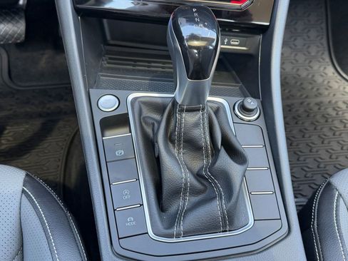 New 2026 Volkswagen Jetta SEL FWD image 17