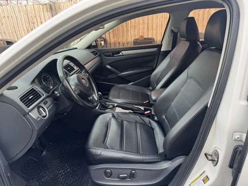 Used 2014 Volkswagen Passat 2.5 SE image 20