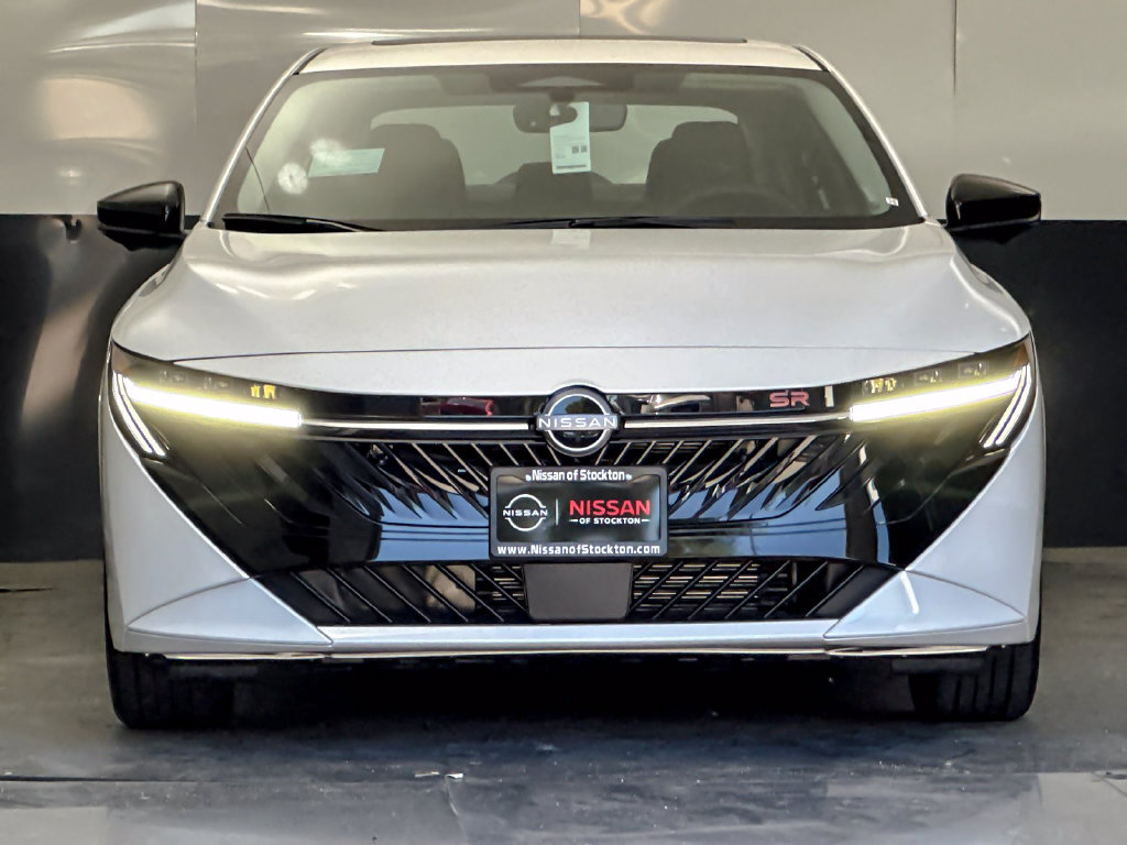Used 2026 Nissan Sentra SR w/ SR Premium Package FWD image 8