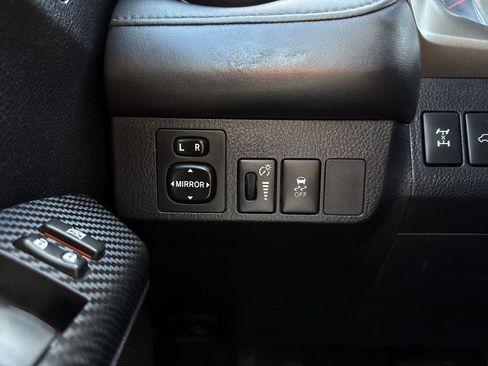 Used 2015 Toyota RAV4 XLE AWD/4WD image 21