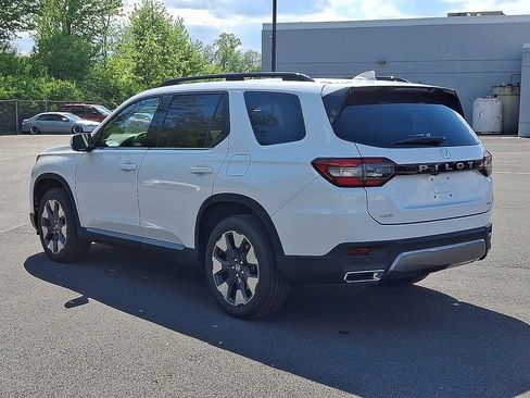 New 2026 Honda Pilot Elite image 3