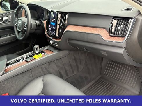 Certified 2024 Volvo XC60 B5 Plus w/ Protection Package Premier AWD/4WD image 37