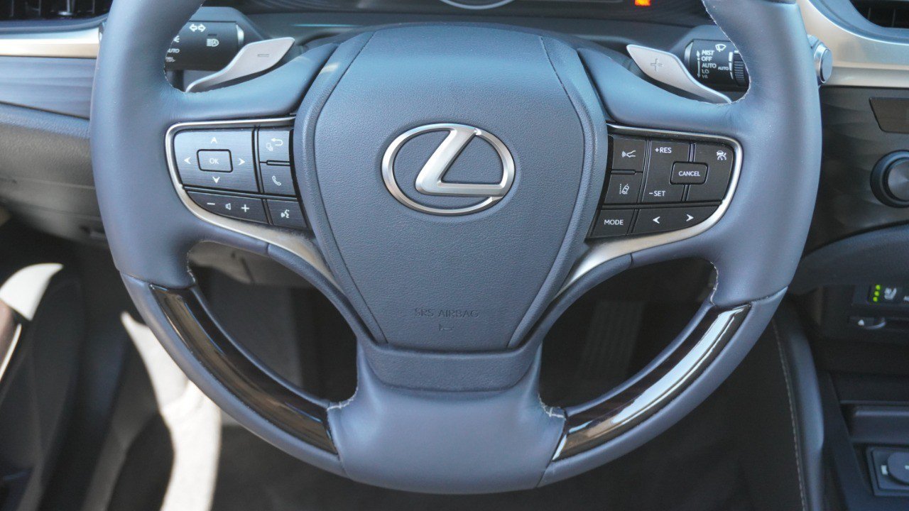 Used 2019 Lexus ES 350 w/ Premium Package FWD image 30