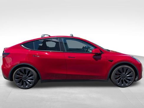 Used 2023 Tesla Model Y Performance AWD/4WD image 9