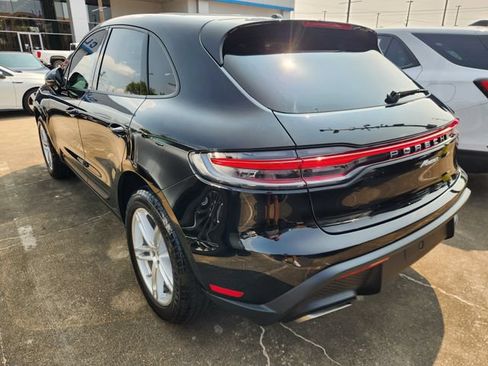 Used 2025 Porsche Macan AWD/4WD image 4