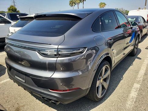 Used 2022 Porsche Cayenne Coupe AWD/4WD image 5