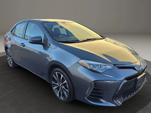 Used 2019 Toyota Corolla SE w/ SE Premium Package image 3