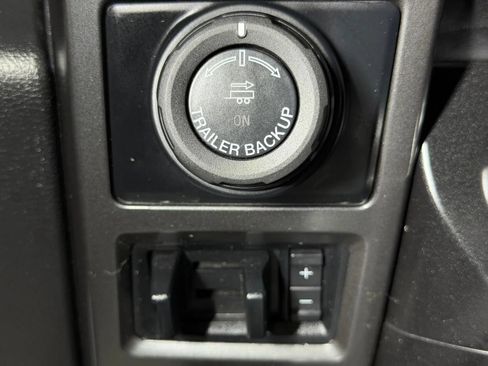Used 2018 Ford F150 XLT w/ Equipment Group 302A Luxury AWD/4WD image 29