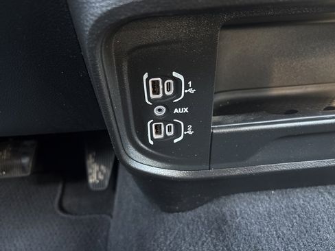 Used 2024 RAM 2500 Laramie w/ Safety Group image 23