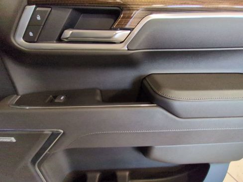 Used 2025 Chevrolet Silverado 1500 RST image 25