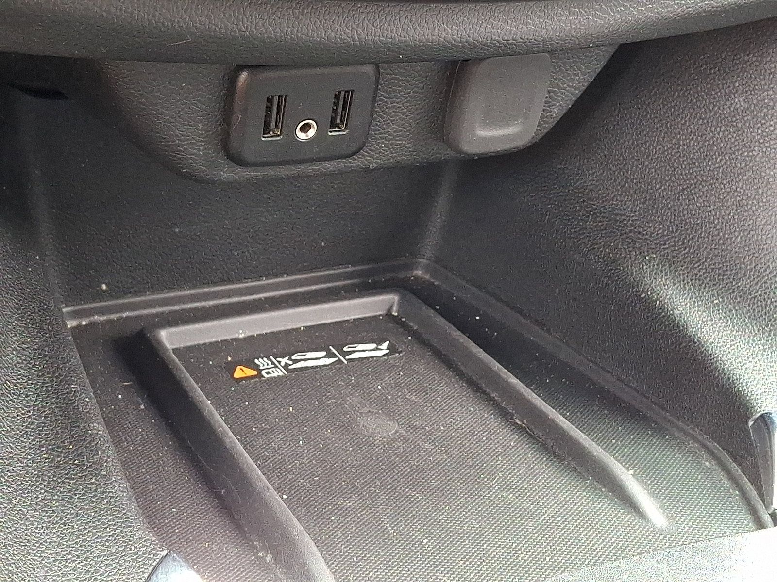 Used 2023 Chevrolet Traverse LT FWD image 32