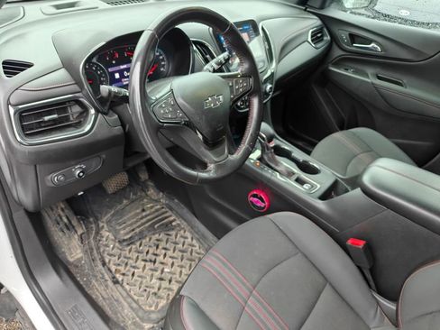 Certified 2022 Chevrolet Equinox RS w/ Infotainment Package AWD/4WD image 9
