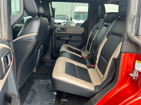 Used 2024 Ford Bronco Wildtrak AWD/4WD image 8
