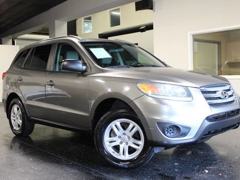 Used 2012 Hyundai Santa Fe GLS FWD image 34