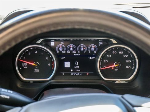 Used 2021 Chevrolet Tahoe Z71 w/ Z71 Off-Road Package image 38