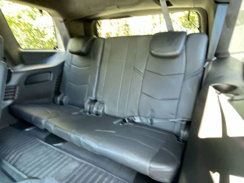 Used 2019 Cadillac Escalade Platinum image 33