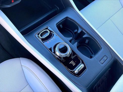 New 2026 Jeep Cherokee Limited image 29