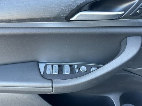 Used 2024 BMW X3 xDrive30i w/ Convenience Package image 11