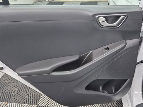 Used 2020 Hyundai Ioniq Blue image 14