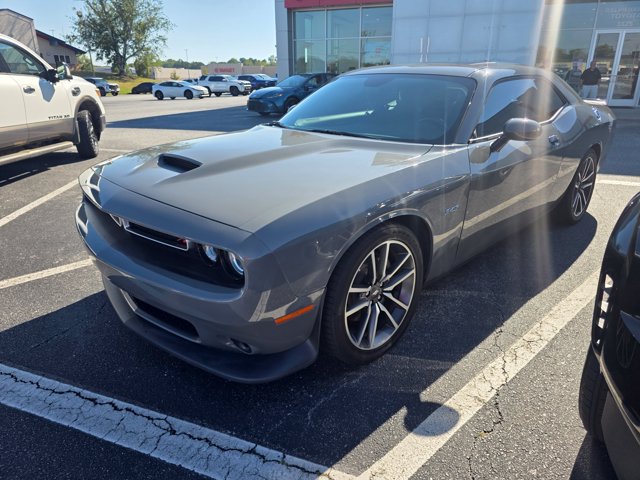 Used 2023 Dodge Challenger R/T RWD image 2