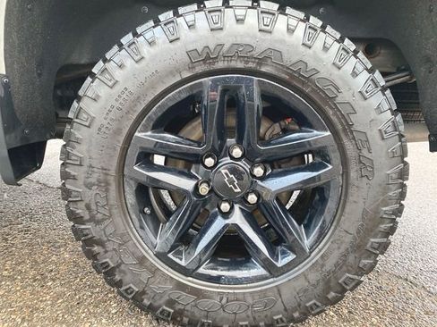 Used 2019 Chevrolet Silverado 1500 LT Trail Boss w/ Convenience Package image 31