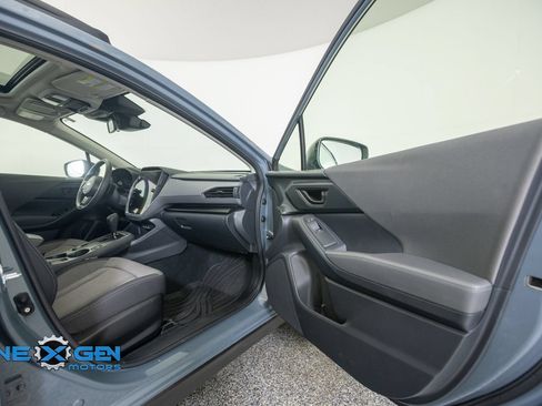 Used 2024 Subaru Crosstrek 2.0i Premium AWD/4WD image 5