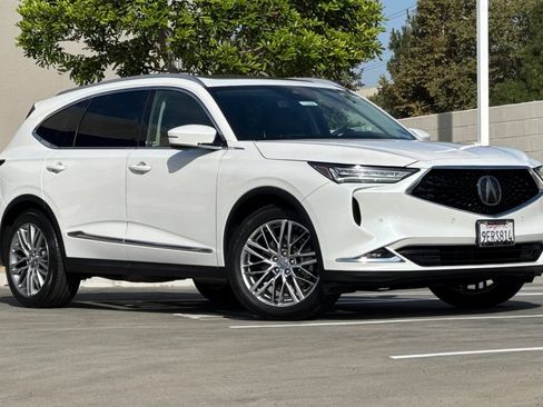 Used 2023 Acura MDX SH-AWD w/ Advance Package image 2