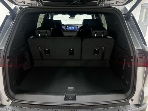 New 2026 Chevrolet Traverse LT w/ Midnight/Sport Edition image 33