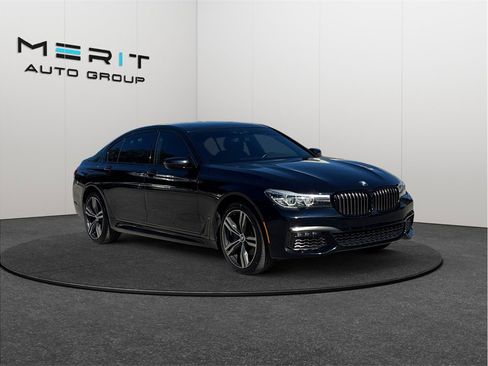 Used 2019 BMW 740i w/ M Sport Package image 1