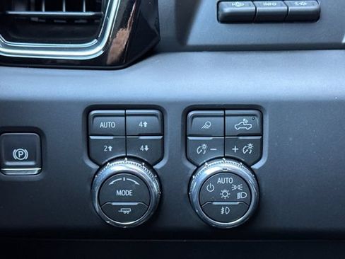 New 2026 GMC Sierra 1500 Denali AWD/4WD image 31