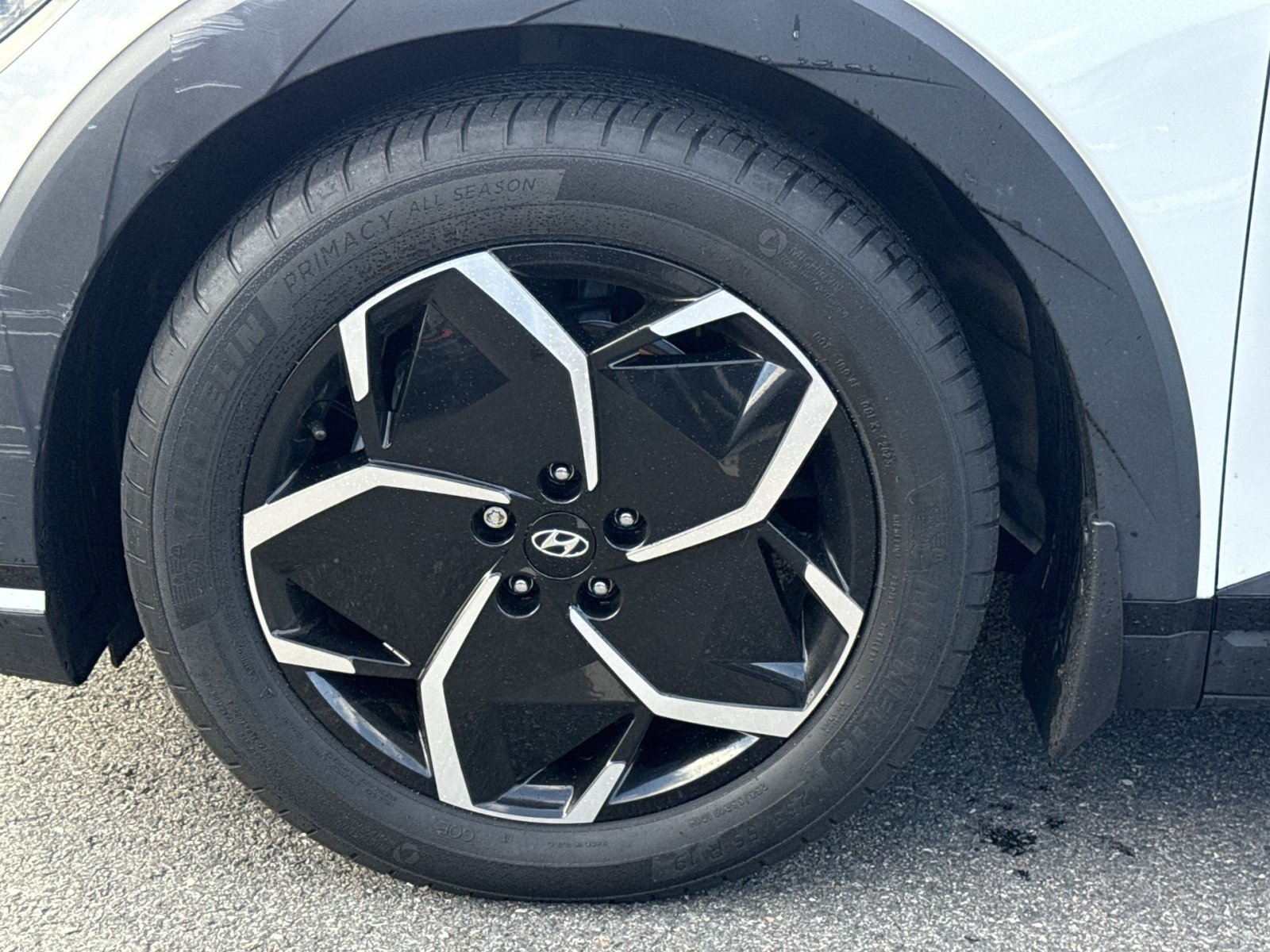 Certified 2024 Hyundai Ioniq 5 SEL AWD/4WD image 12