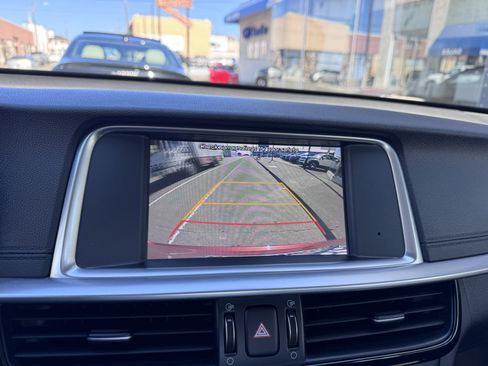 Used 2020 Kia Optima S FWD image 12
