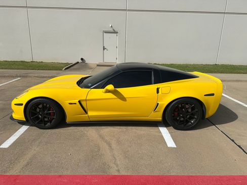 Used 2006 Chevrolet Corvette Z06 w/ Preferred Equipment Group image 3