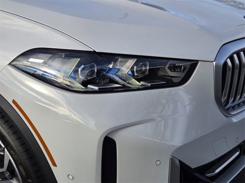 New 2026 BMW X5 xDrive50e w/ Premium Package image 8