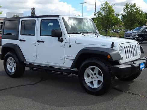 Used 2016 Jeep Wrangler Unlimited Sport w/ Quick Order Package 24S AWD/4WD image 2