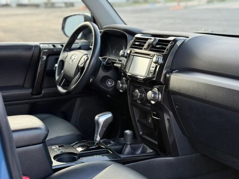 Used 2018 Toyota 4Runner TRD Pro AWD/4WD image 19