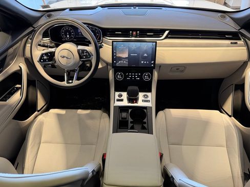 New 2025 Jaguar F-PACE R-Dynamic S AWD/4WD image 15
