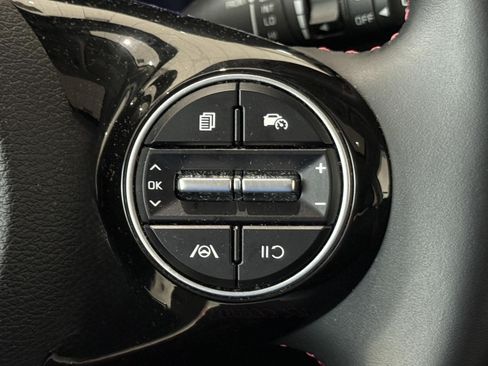 Used 2023 Kia Soul GT-Line FWD image 31